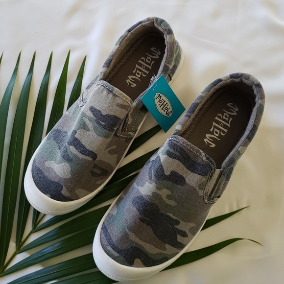 Mad Love Shoes - Women's Slip on Canvas Flexible bottom Shoes